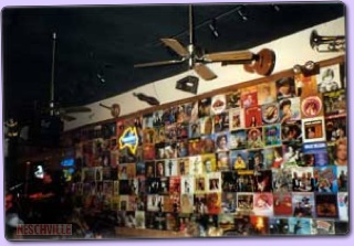 Wall of Fame Tootsie's Nashville